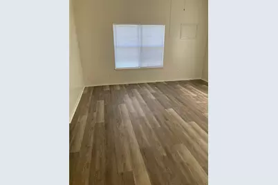 129 East Street, Tye, TX 79563 - Photo 5