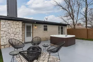 6048 Holiday Ln, North Richland Hills, TX 76180 - Photo 33