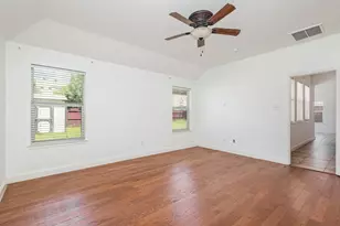 601 Valencia Dr, Arlington, TX 76002 - Photo 17