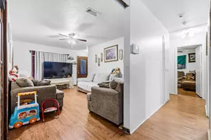 1634 Camara Ct, Grand Prairie, TX 75051 - Photo 7