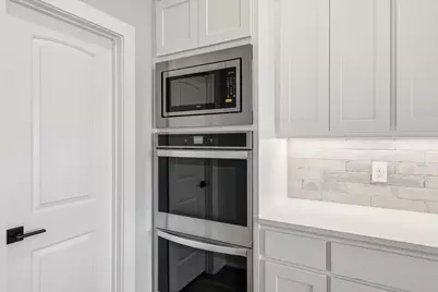 420 Zonaverde Court, Poolville, TX 76487 - Photo 11