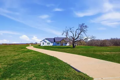 420 Zonaverde Court, Poolville, TX 76487 - Photo 31