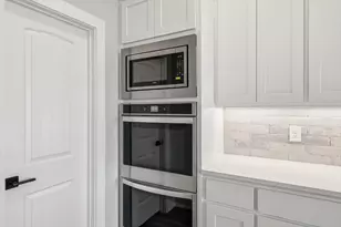420 Zonaverde Ct, Poolville, TX 76487 - Photo 9