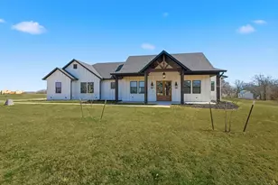 420 Zonaverde Ct, Poolville, TX 76487 - Photo 3