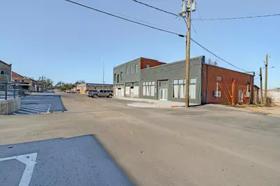 109 E Gonzales Avenue, De Leon, TX 76444 - Photo 5