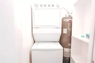 104 N Heights Dr, Crowley, TX 76036 - Photo 15