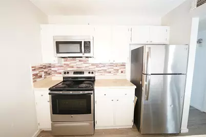 104 N Heights Drive, Crowley, TX 76036 - Photo 5