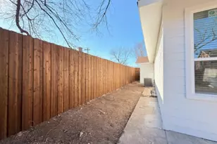 5214 Ash Ln, Dallas, TX 75223 - Photo 23