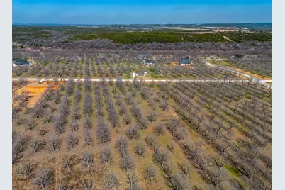 2167 E Landings N, Granbury, TX 76049 - Photo 9