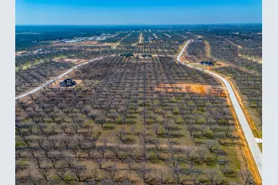 2167 E Landings N, Granbury, TX 76049 - Photo 7