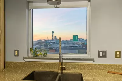 1001 Belleview Street #705, Dallas, TX 75215 - Photo 7