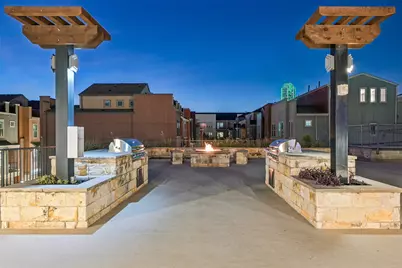 1001 Belleview Street #705, Dallas, TX 75215 - Photo 37