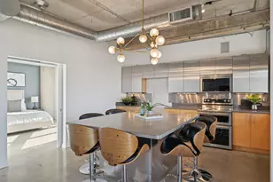 1001 Belleview St, Dallas, TX 75215 - Photo 3