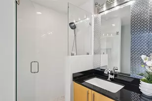 1001 Belleview St, Dallas, TX 75215 - Photo 17