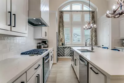 2411 Perdue Avenue, Irving, TX 75062 - Photo 7