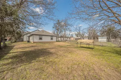 906 N Wilhite Street, Cleburne, TX 76031 - Photo 33