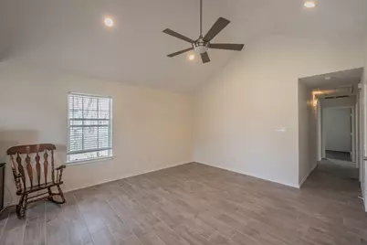 906 N Wilhite Street, Cleburne, TX 76031 - Photo 13