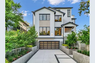 419 W Colorado Boulevard, Dallas, TX 75208 - Photo 1