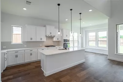 2709 Queenwood Street, Celina, TX 75009 - Photo 3