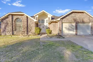 2822 Fenwick St, Grand Prairie, TX 75052 - Photo 1