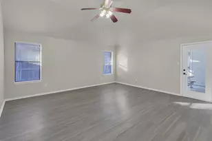 2822 Fenwick St, Grand Prairie, TX 75052 - Photo 5