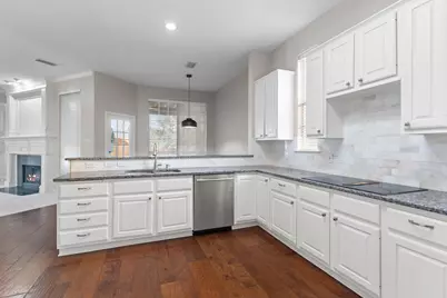 1506 Hunters Creek Drive, McKinney, TX 75072 - Photo 13