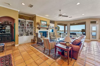 4204 Bluff View Drive, Granbury, TX 76048 - Photo 5