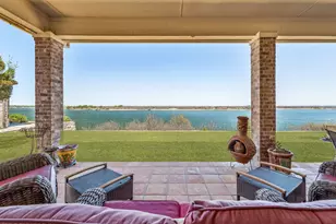 4204 Bluff View Dr, Granbury, TX 76048 - Photo 3