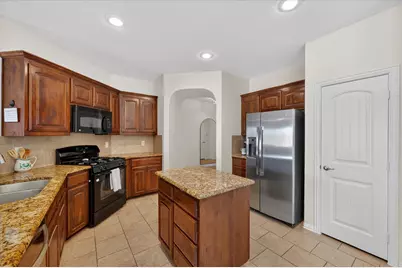 11929 Horseshoe Ridge Drive, Fort Worth, TX 76244 - Photo 7