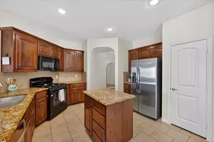 11929 Horseshoe Ridge Dr, Fort Worth, TX 76244 - Photo 7