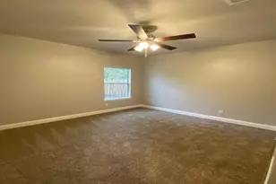 2211 Henry St, Greenville, TX 75401 - Photo 9