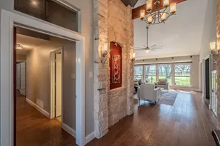 1040 Sherman Dr, Cedar Hill, TX 75104 - Photo 5