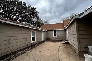 910 W Long St, Stephenville, TX 76401 - Photo 15