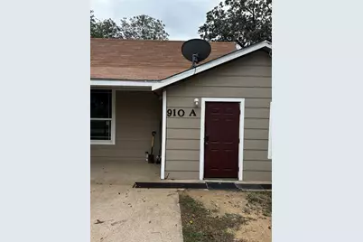 910 W Long Street #A, Stephenville, TX 76401 - Photo 3