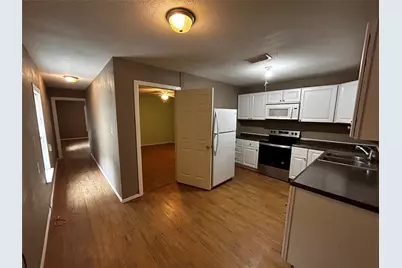 910 W Long Street #A, Stephenville, TX 76401 - Photo 7