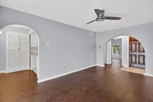 15926 Stillwood St, Dallas, TX 75248 - Photo 5