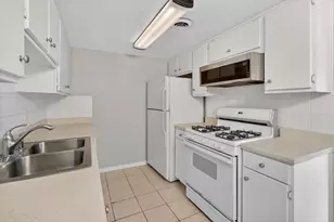 15926 Stillwood St, Dallas, TX 75248 - Photo 19