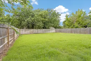 311 W Oak St, Whitewright, TX 75491 - Photo 23