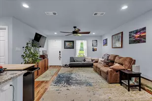 311 W Oak St, Whitewright, TX 75491 - Photo 9