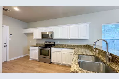 9922 Ironhorse Drive, Dallas, TX 75227 - Photo 9