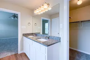 9922 Ironhorse Dr, Dallas, TX 75227 - Photo 25