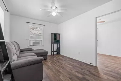 1231 W Bishop Street, Weatherford, TX 76086 - Photo 3