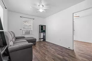 1231 W Bishop St, Weatherford, TX 76086 - Photo 3