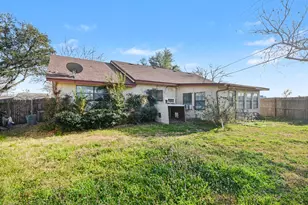 1108 Savannah Dr, Ennis, TX 75119 - Photo 37