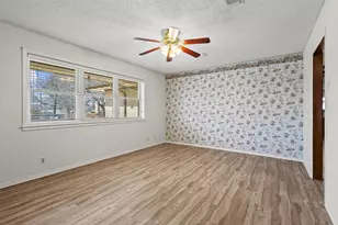 2329 Diana Dr, Sherman, TX 75092 - Photo 7