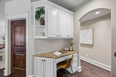 1572 Stemmons Avenue, Dallas, TX 75208 - Photo 9