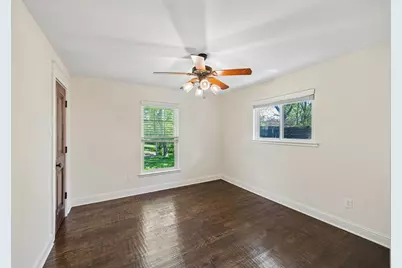 1572 Stemmons Avenue, Dallas, TX 75208 - Photo 19