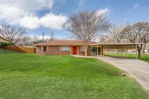 325 Walnut Ave, Azle, TX 76020 - Photo 1