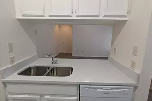 7126 Holly Hill Dr, Dallas, TX 75231 - Photo 5