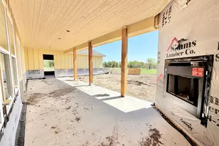 2020 Collin St, Weatherford, TX 76085 - Photo 5